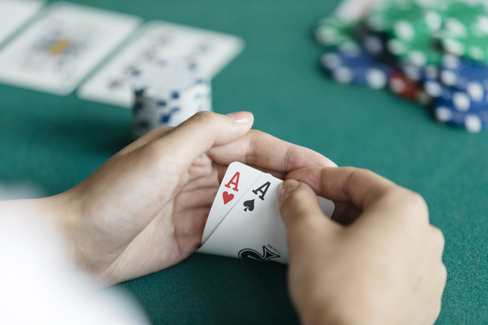 ポーカーディーラーになりませんか - 日本カジノスクール | 日本初のカジノディーラー専門養成機関